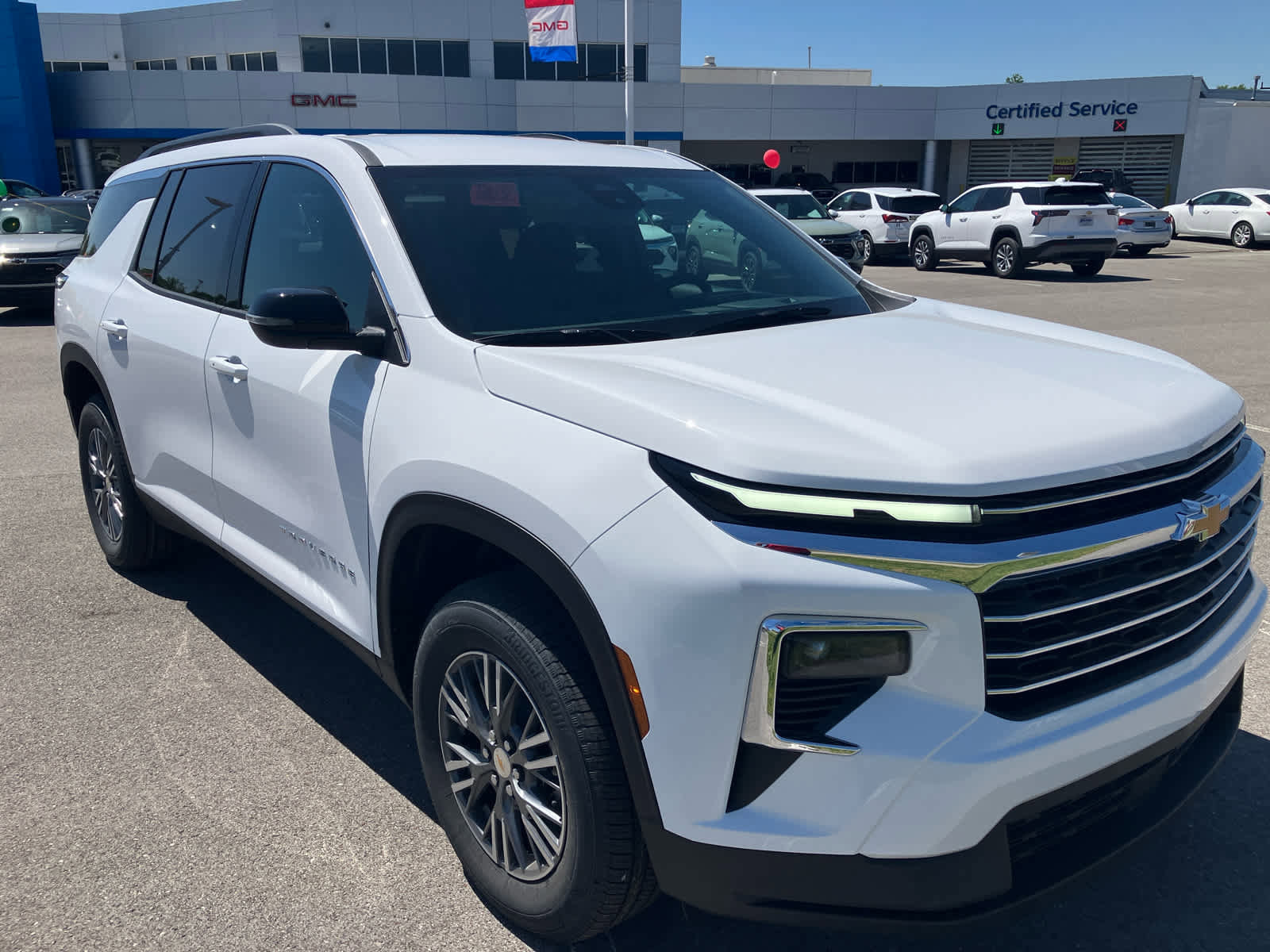 New 2026 Chevrolet Traverse LT