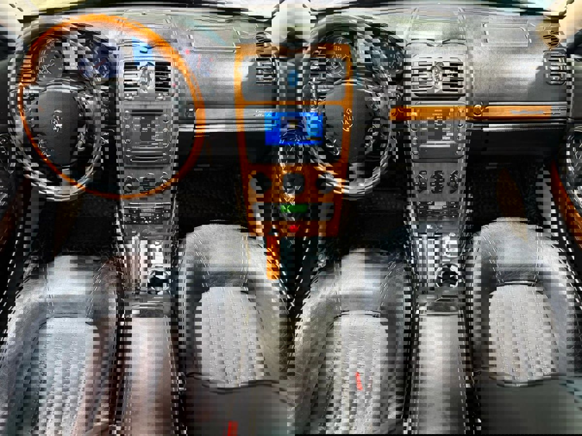 Used 2006 Maserati Quattroporte image 12