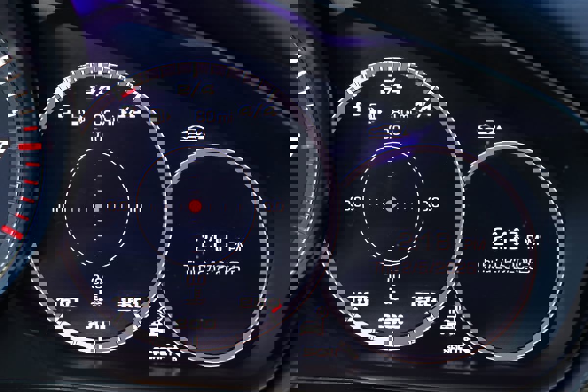 Used 2017 Porsche Panamera 4S w/ Sport Chrono Package image 21