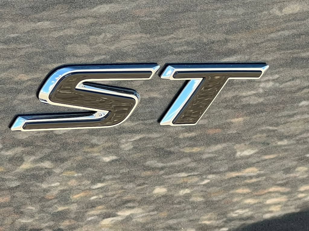 New 2026 Buick Envision Sport Touring AWD/4WD image 2