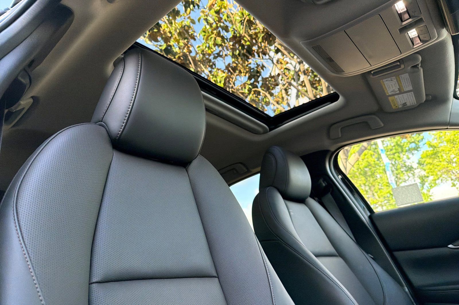 Certified 2026 MAZDA CX-30 AWD 2.5 S w/ Premium Package image 16