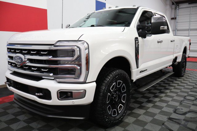 Used 2024 Ford F350 Platinum w/ FX4 Off-Road Package AWD/4WD image 3