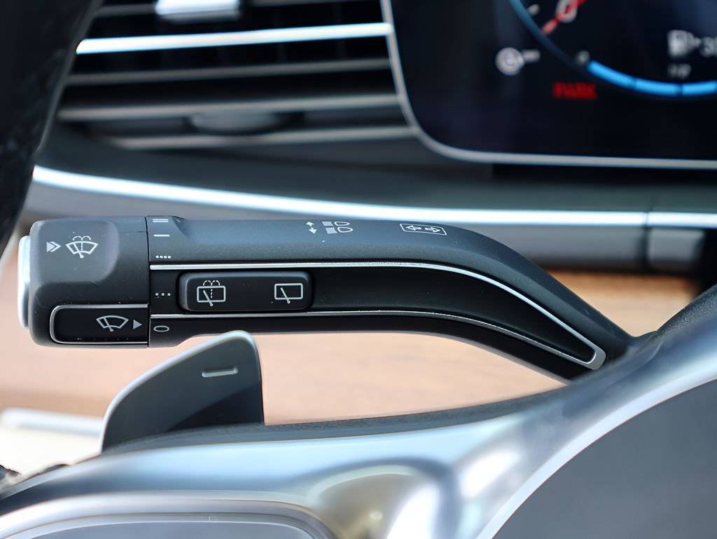 Used 2022 Mercedes-Benz GLS 450 4MATIC image 35