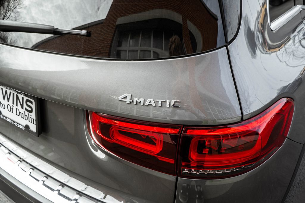 Used 2022 Mercedes-Benz GLB 250 4MATIC w/ Premium Package Lite image 35
