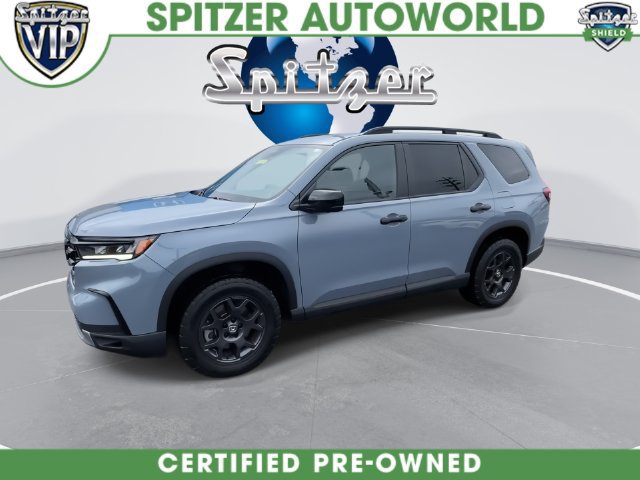 Used 2025 Honda Pilot TrailSport image 4