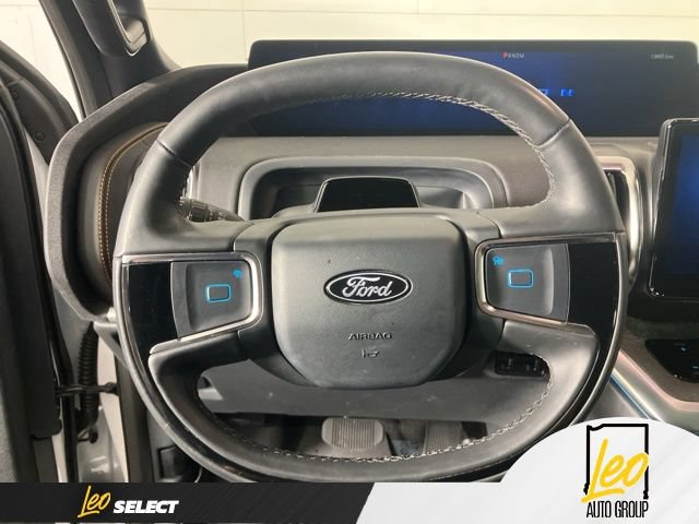 Used 2025 Ford Expedition Tremor AWD/4WD image 13