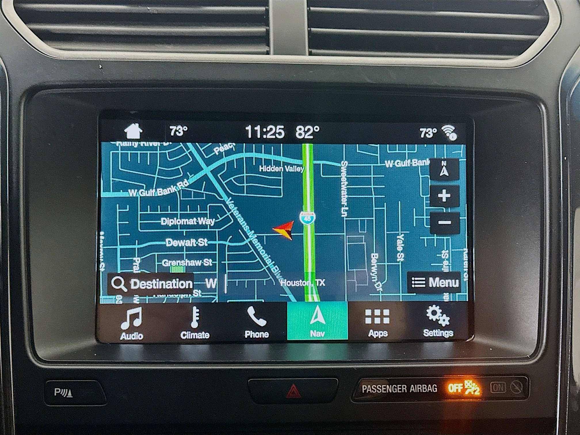 Used 2018 Ford Explorer XLT w/ Equipment Group 202A FWD image 21