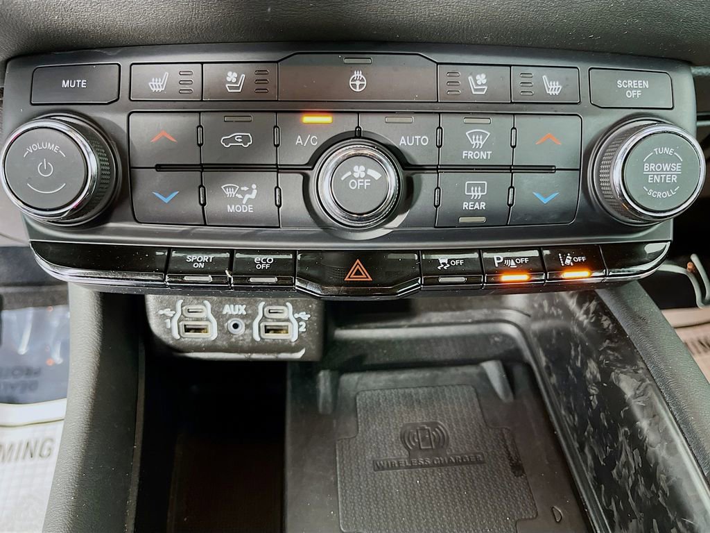 Used 2024 Dodge Durango R/T AWD/4WD image 23