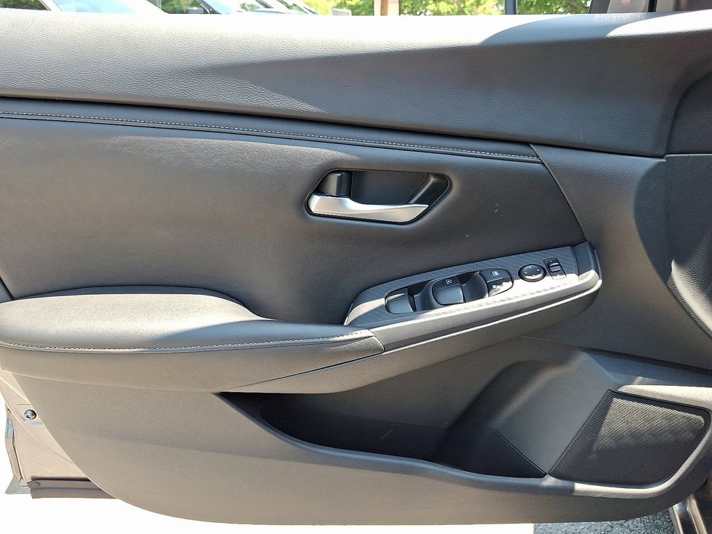 Used 2023 Nissan Sentra SV w/ All-Weather Package FWD image 12