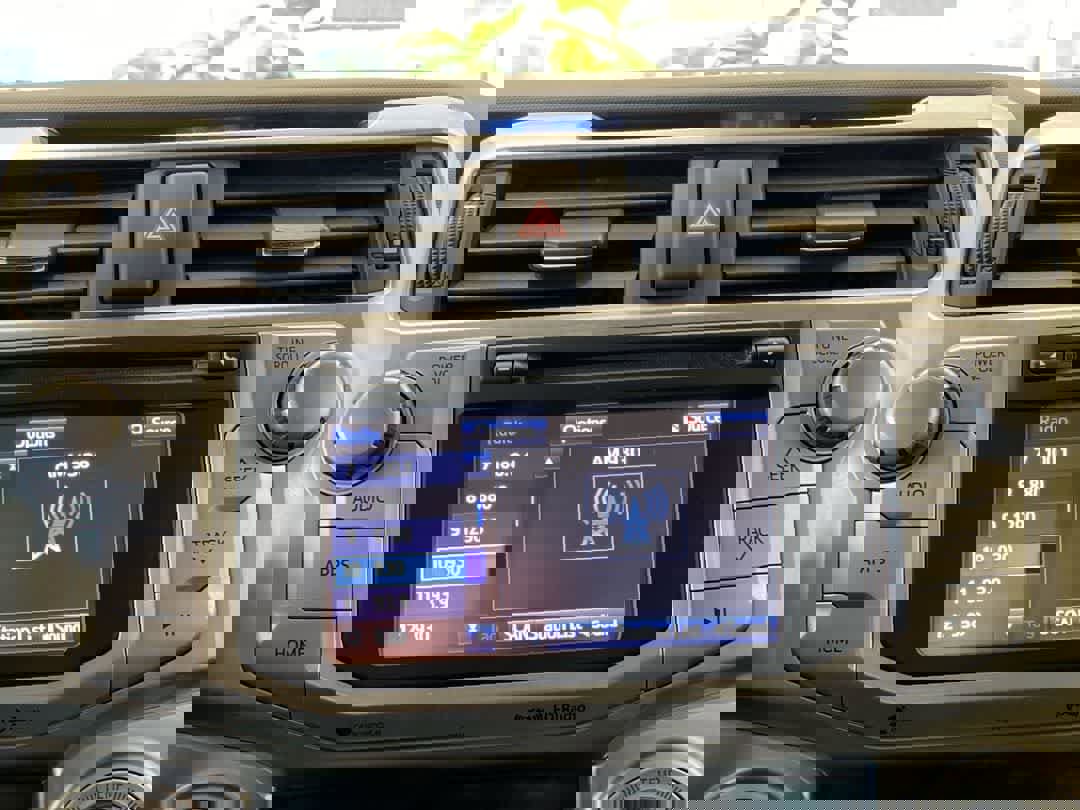 Used 2019 Toyota 4Runner SR5 image 18