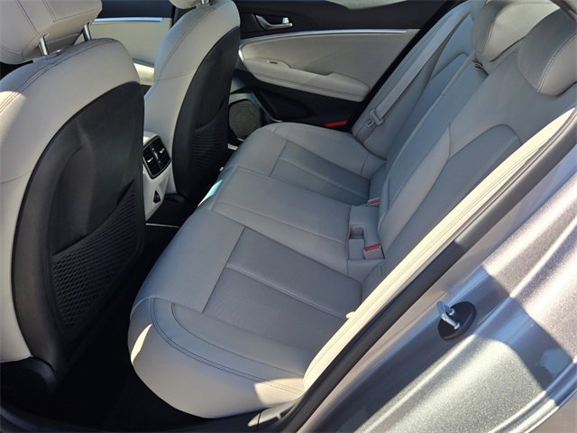 Certified 2023 Genesis G70 2.0T image 11