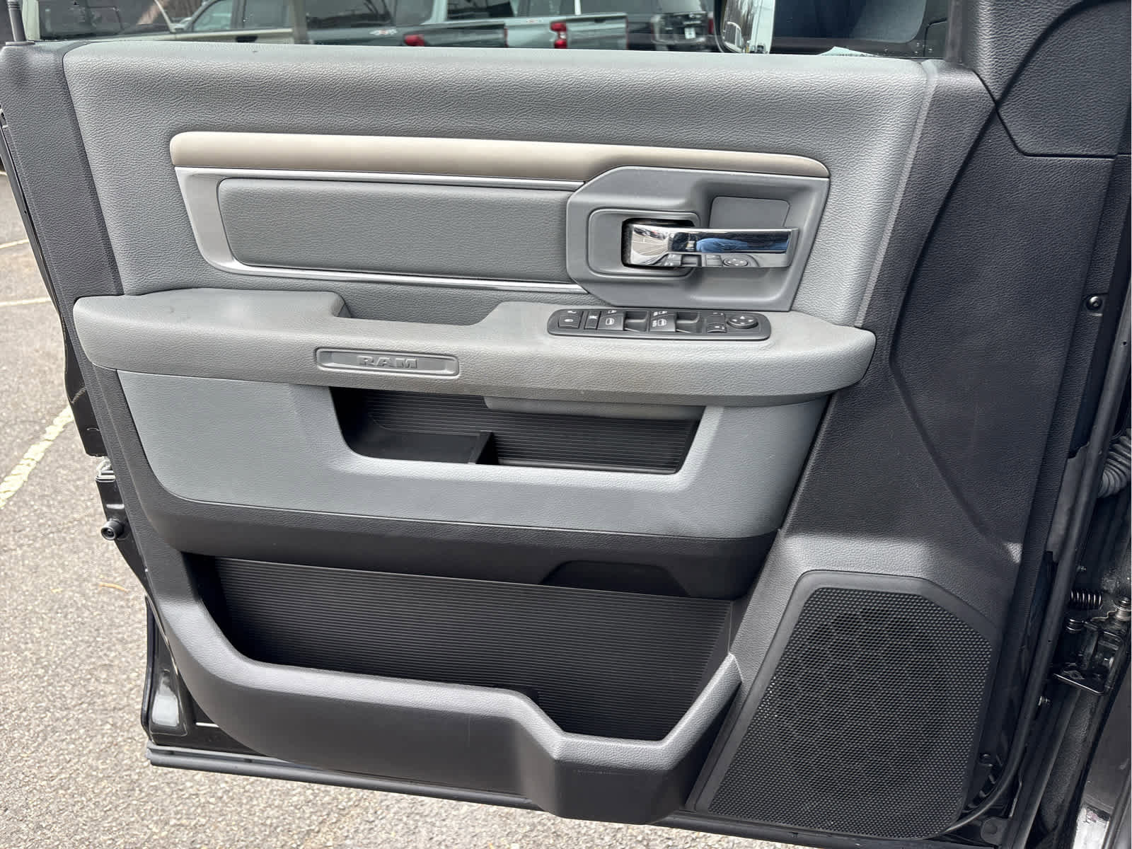 Used 2017 RAM 2500 Big Horn w/ Black Appearance Group image 27