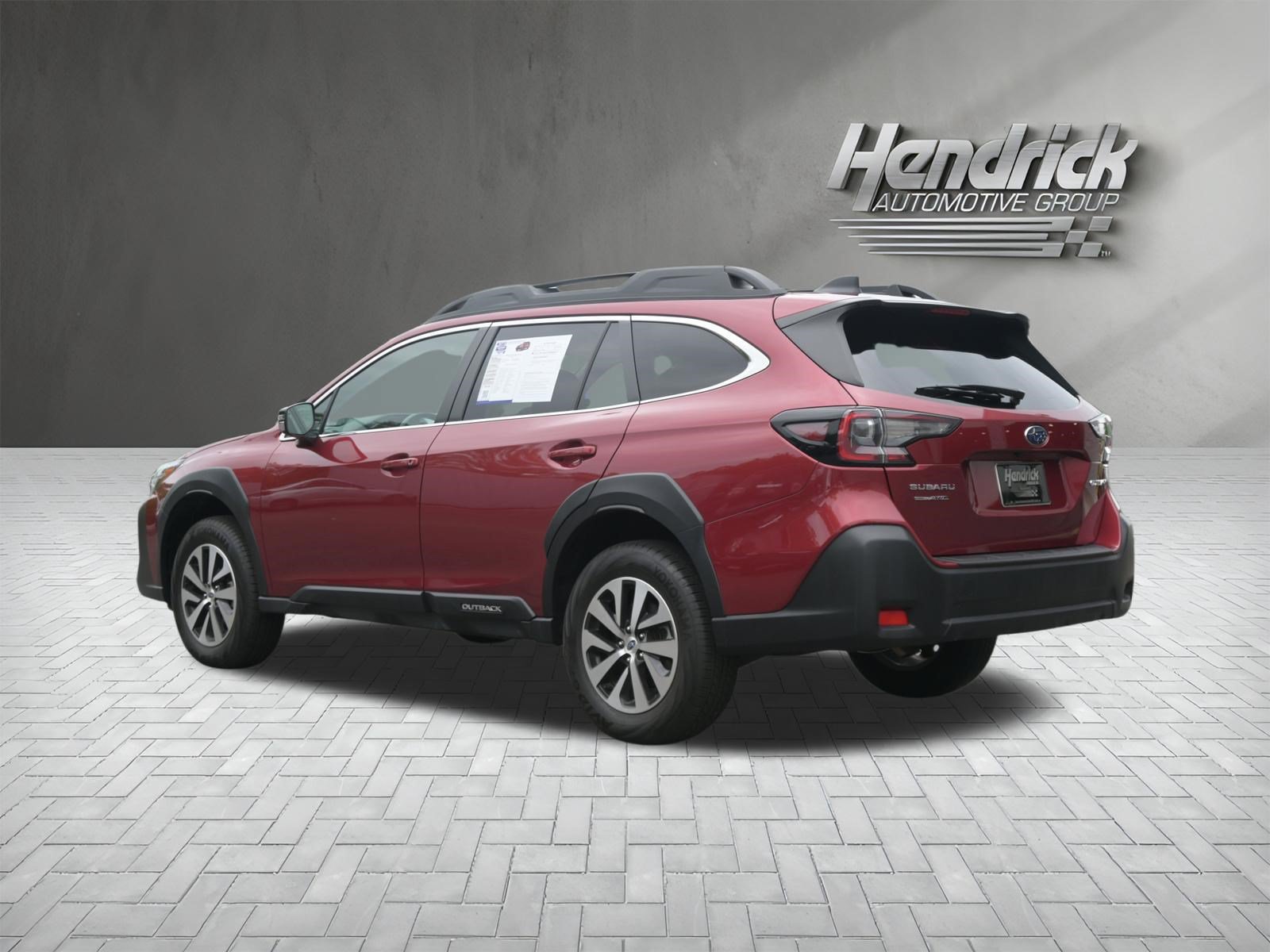 Certified 2025 Subaru Outback Premium AWD/4WD image 7