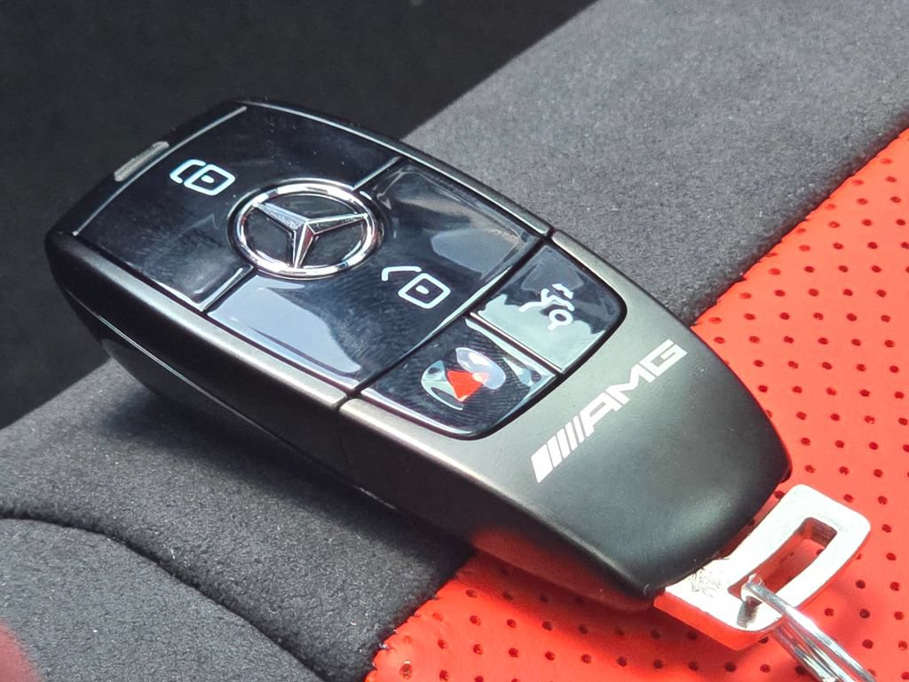 New 2026 Mercedes-Benz GLE 53 AMG 4MATIC Coupe image 39