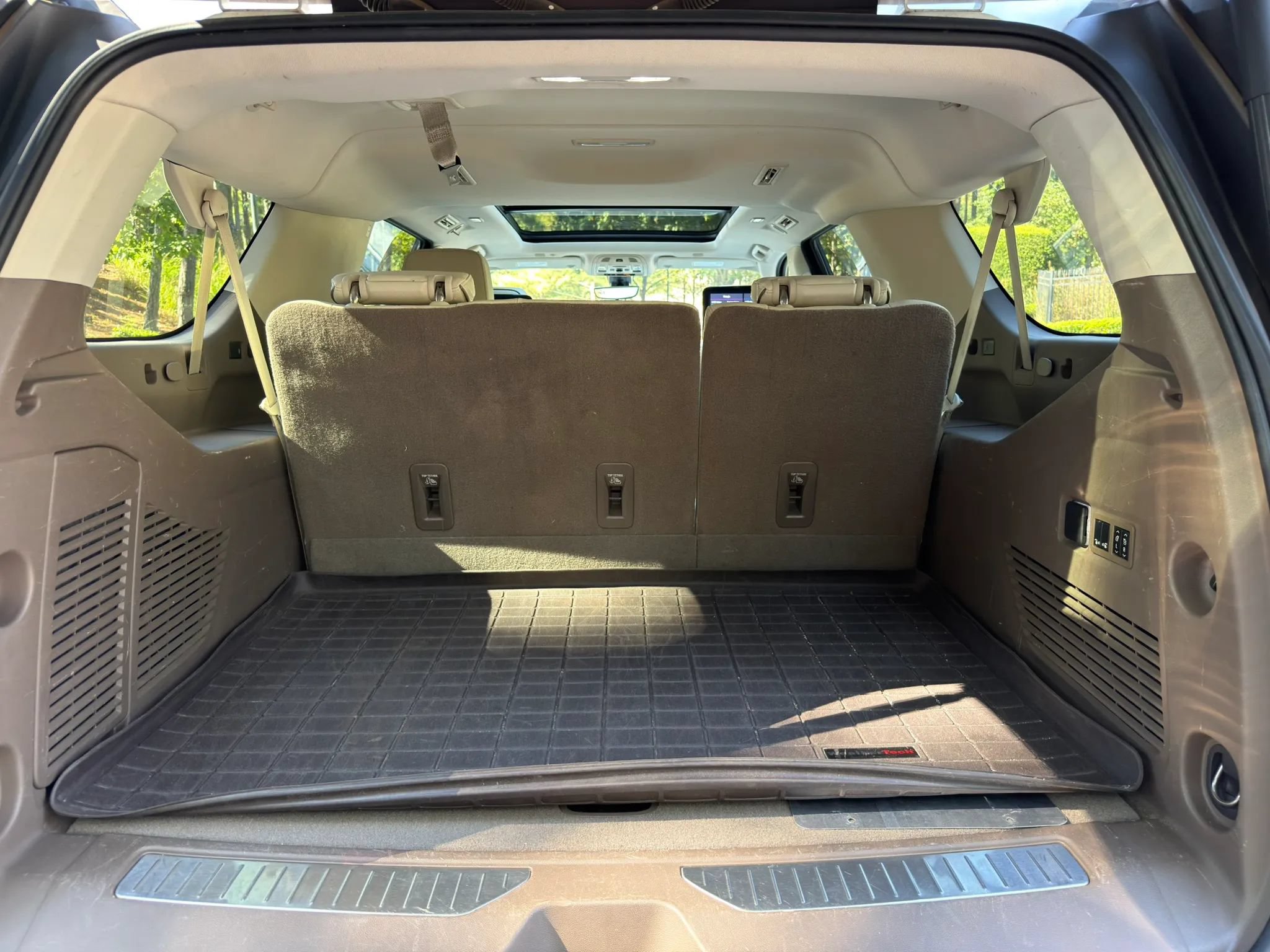 Used 2021 GMC Yukon XL Denali w/ Denali Premium Package RWD image 40