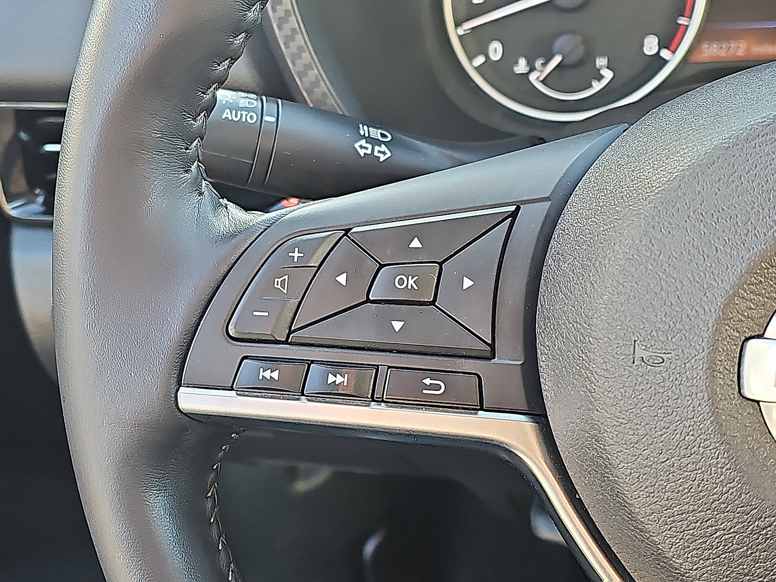 Used 2020 Nissan Sentra SV image 21