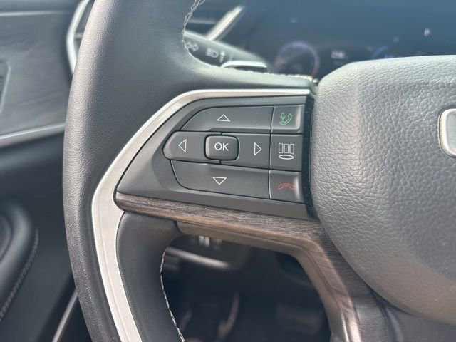 Used 2022 Jeep Grand Cherokee L Limited w/ Black Appearance Package AWD/4WD image 40