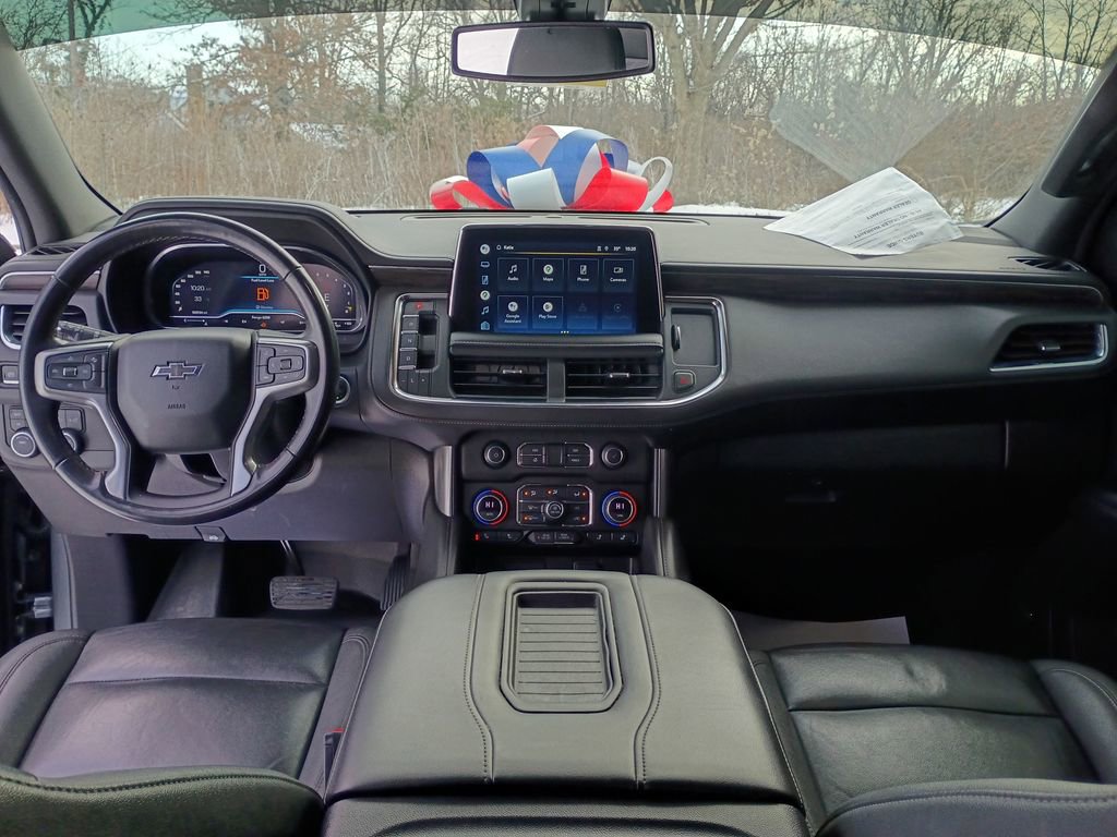 Used 2022 Chevrolet Suburban Z71 image 13