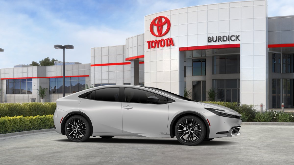 New 2027 Toyota Prius Limited w/ Limited Premium Package AWD/4WD image 15