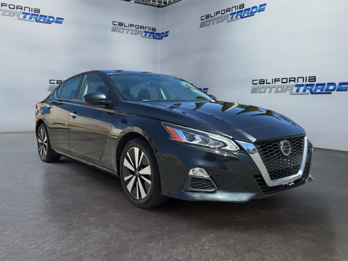 Used 2022 Nissan Altima 2.5 SV FWD image 3