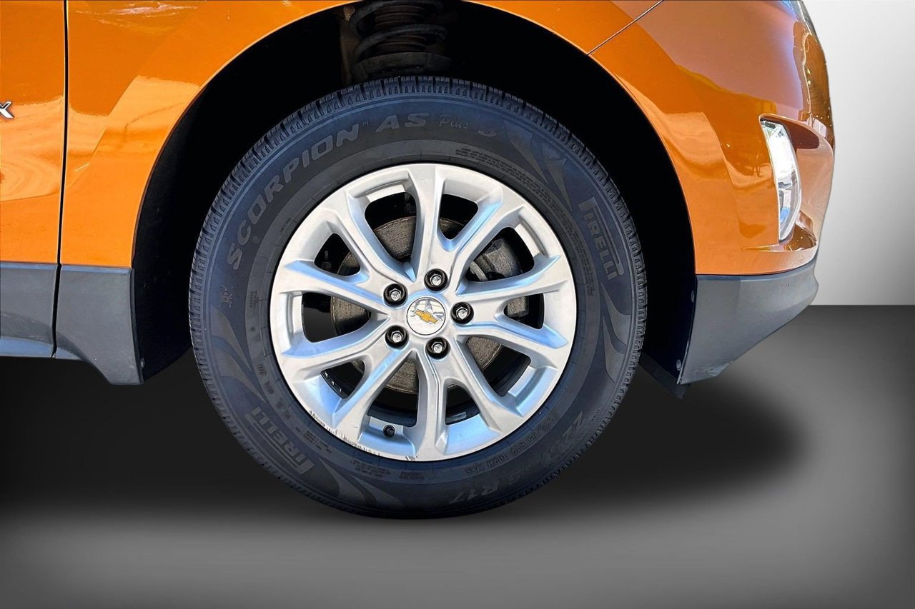 Used 2019 Chevrolet Equinox LT AWD/4WD image 32