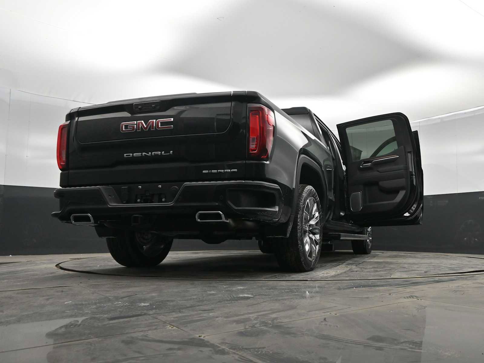 New 2026 GMC Sierra 1500 Denali w/ Denali Reserve Package image 44