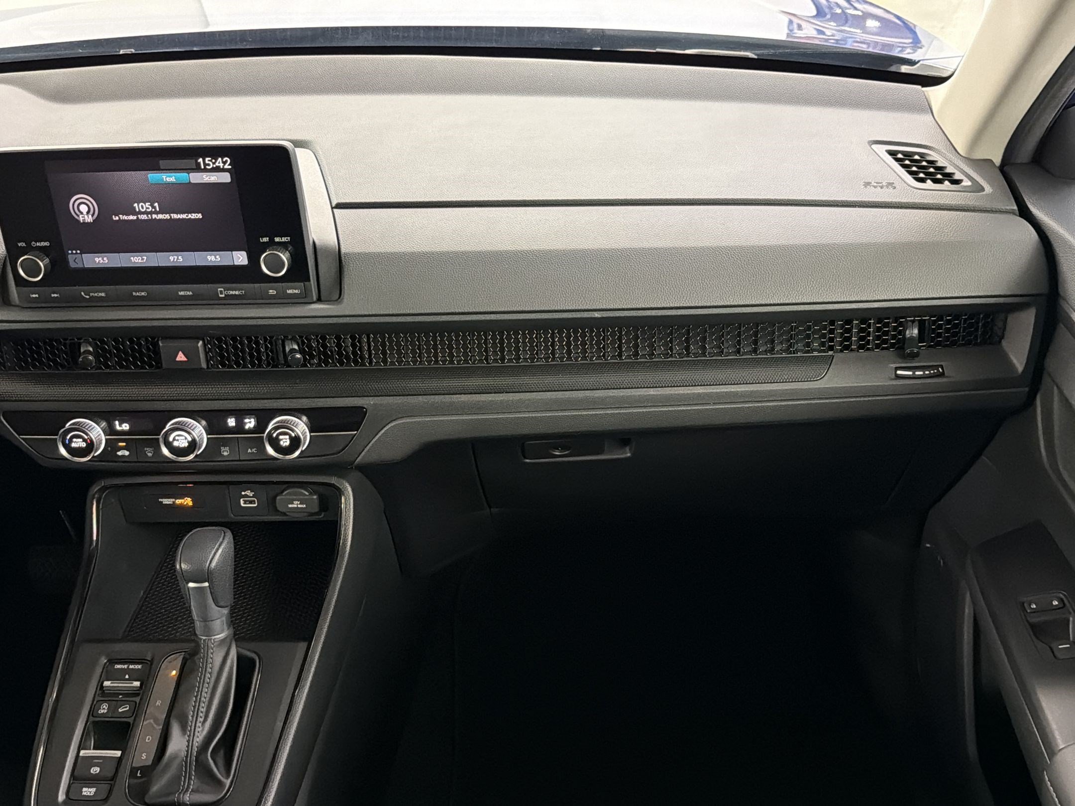 Certified 2025 Honda CR-V LX image 28