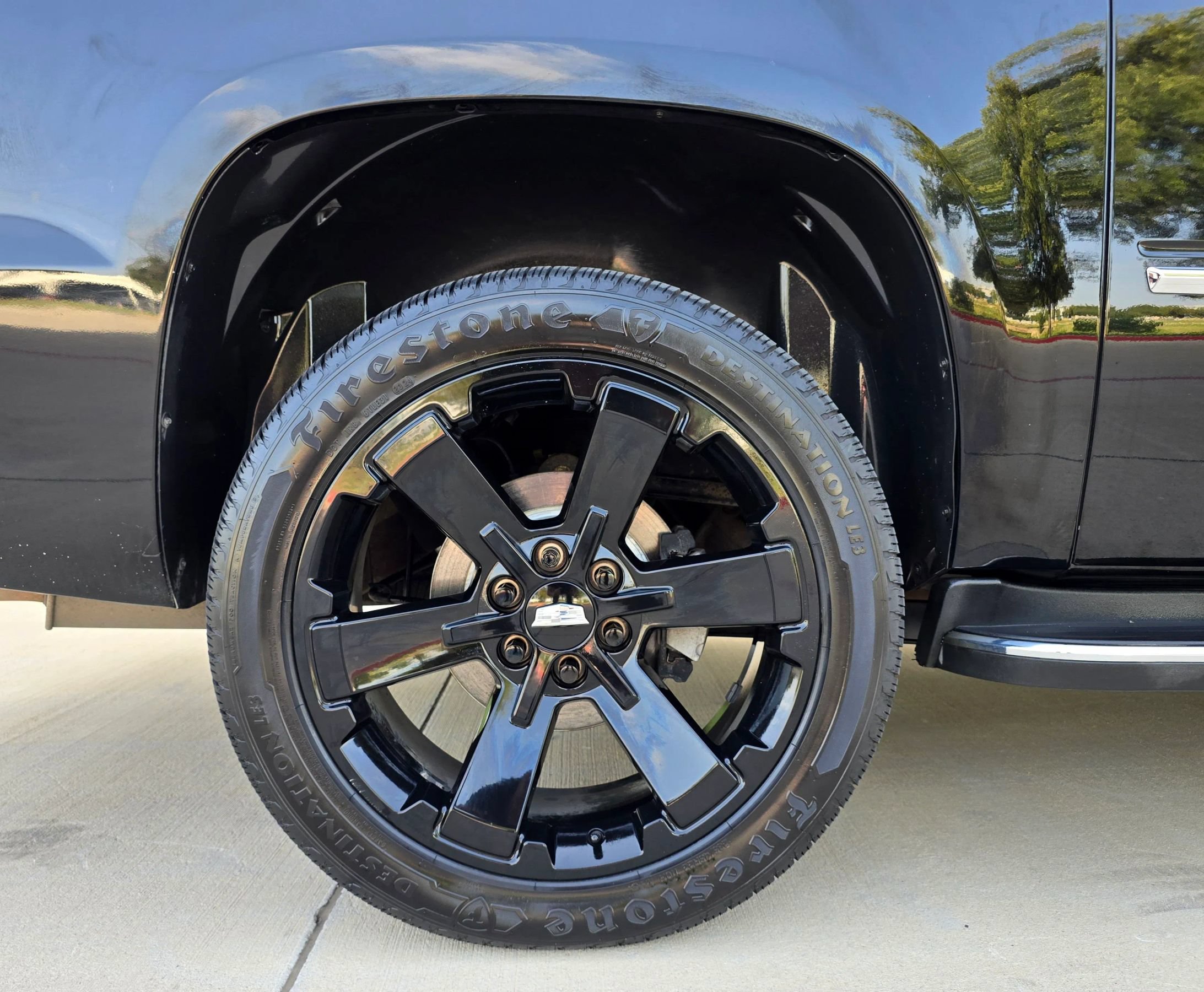 Used 2010 Cadillac Escalade EXT Luxury AWD/4WD image 49