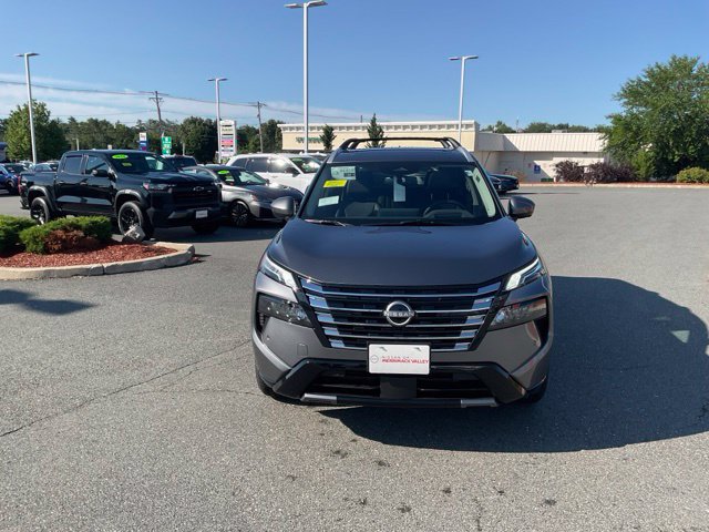 New 2026 Nissan Rogue Platinum w/ Platinum Premium Package AWD/4WD image 2