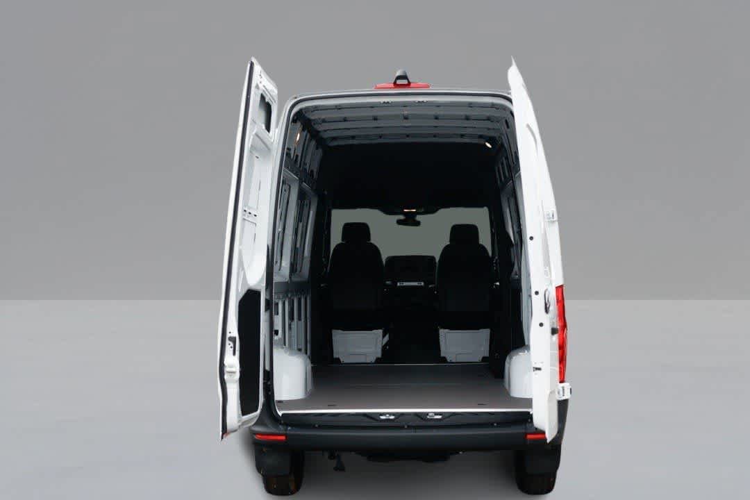 New 2025 Mercedes-Benz Sprinter 2500 image 10