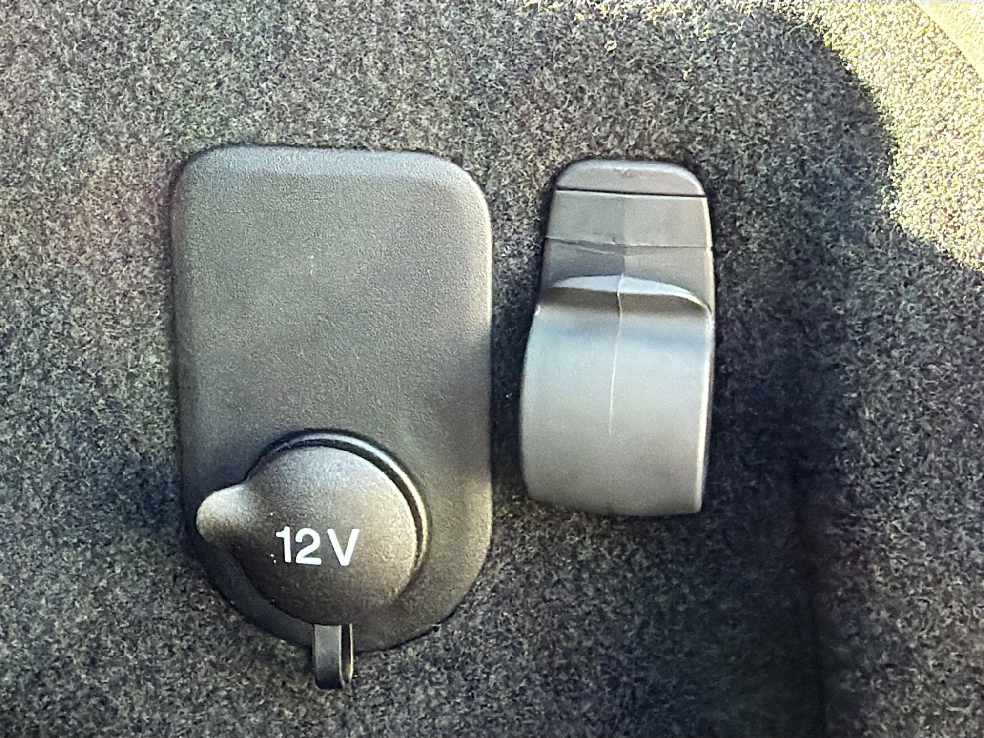 New 2024 Jaguar XF R-Dynamic SE image 13