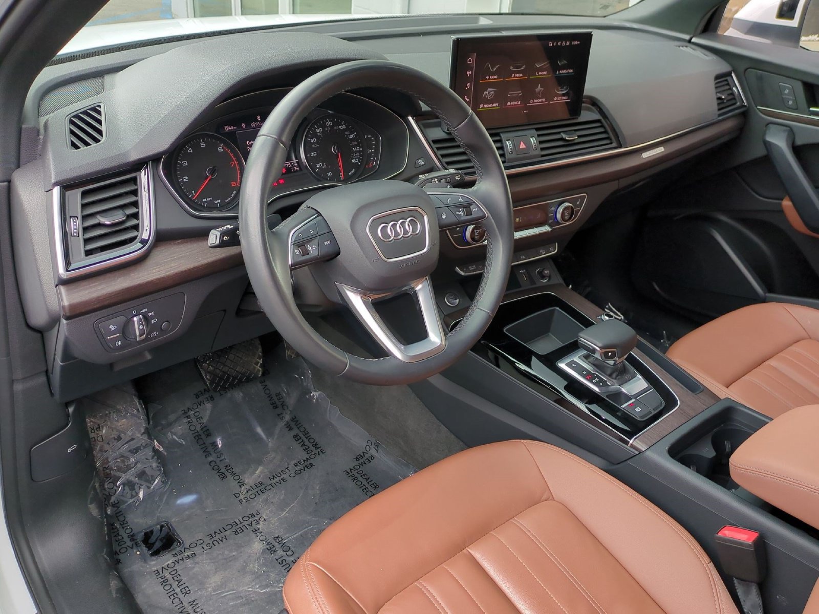 Used 2023 Audi Q5 2.0T Premium w/ Convenience Package AWD/4WD image 15