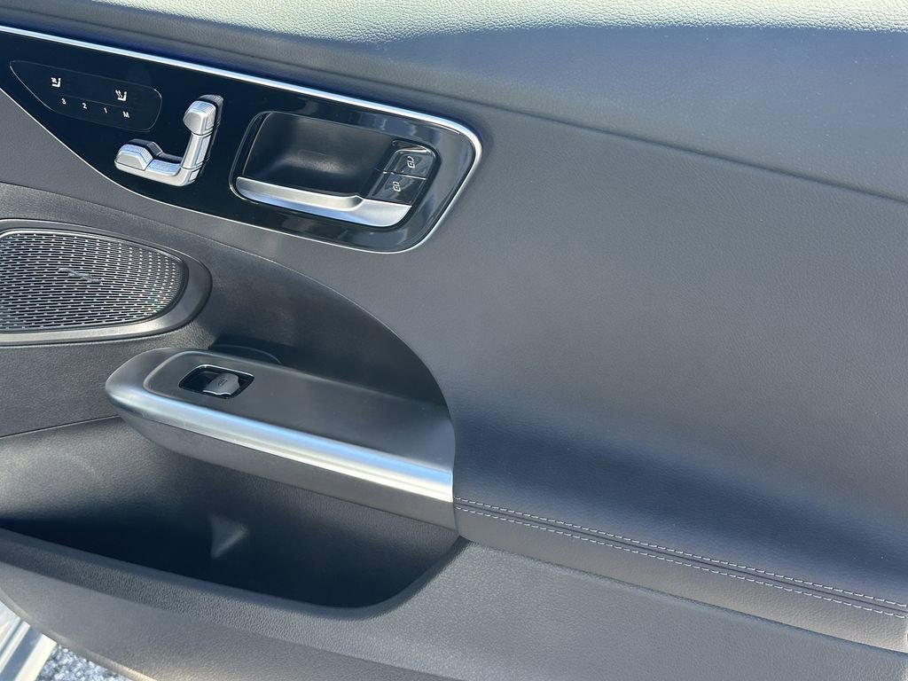 New 2026 Mercedes-Benz C 300 4MATIC Sedan image 16