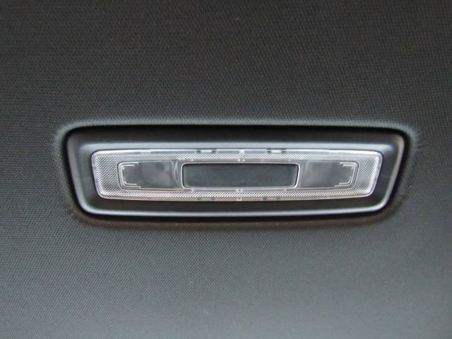Used 2025 GMC Acadia Elevation image 32