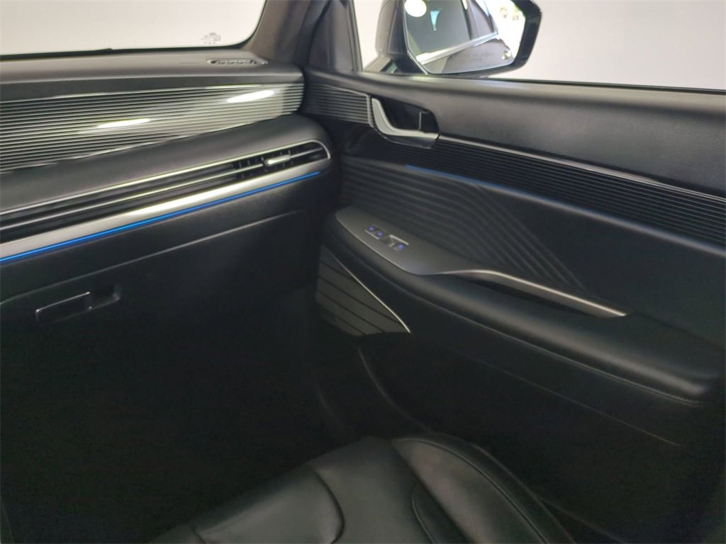 Used 2023 Hyundai Palisade Calligraphy image 21