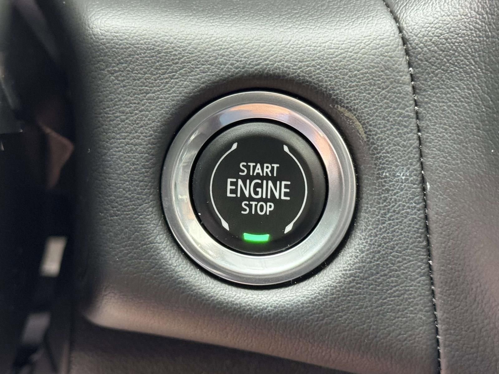 Used 2022 Chevrolet Suburban RST w/ Luxury Package image 14