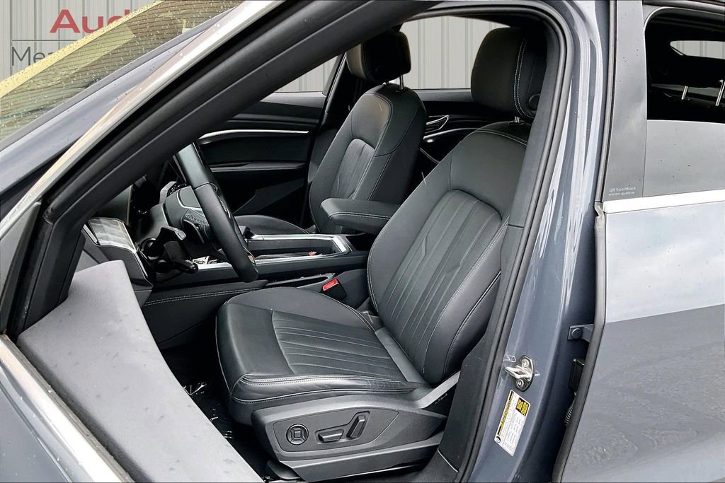 Used 2024 Audi Q8 e-tron Premium Plus w/ Premium Plus Package AWD/4WD image 21