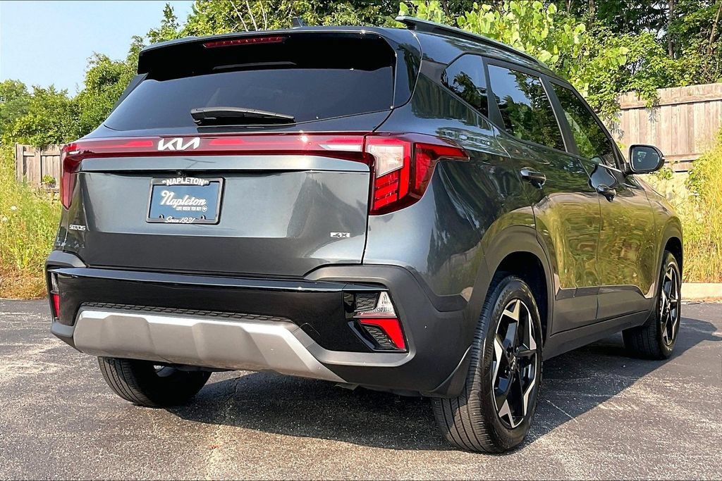 Used 2025 Kia Seltos S AWD/4WD image 13