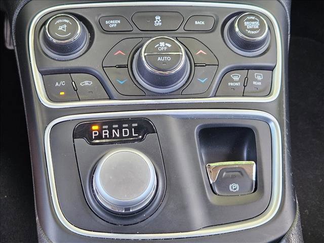 Used 2016 Chrysler 200 C w/ Navigation & Sound Group I image 13