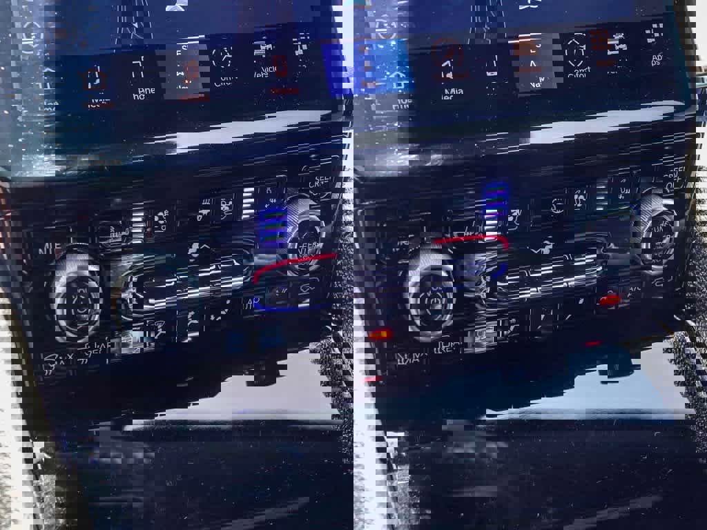 Certified 2022 Jeep Grand Cherokee L Overland w/ Luxury Tech Group IV image 20