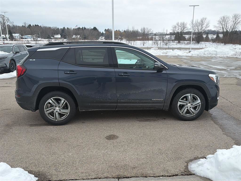 Used 2018 GMC Terrain SLE w/ Driver Convenience Package image 16