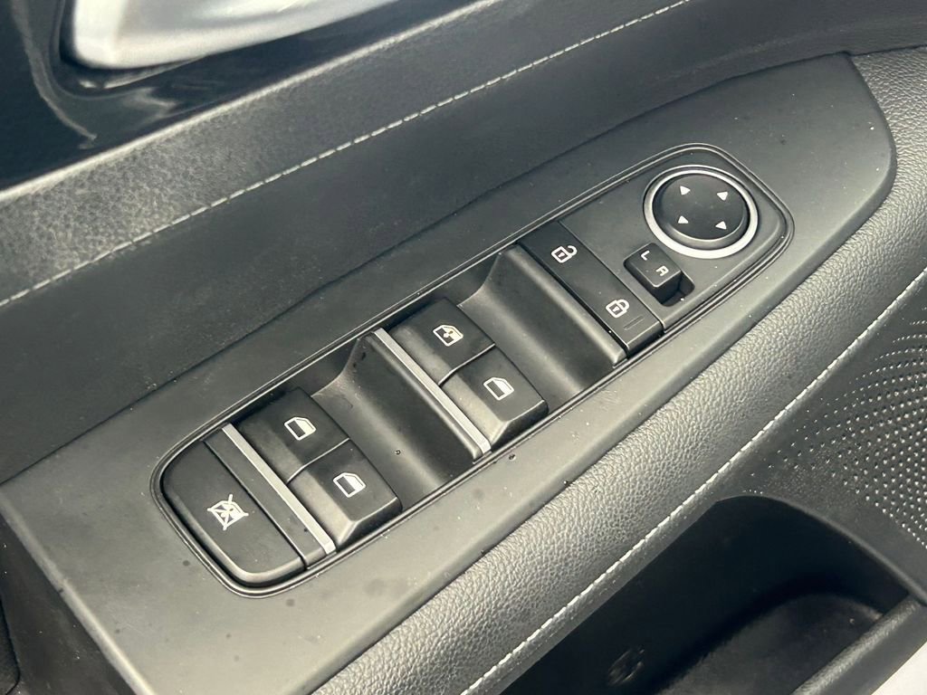 Used 2023 Kia Forte GT-Line image 13