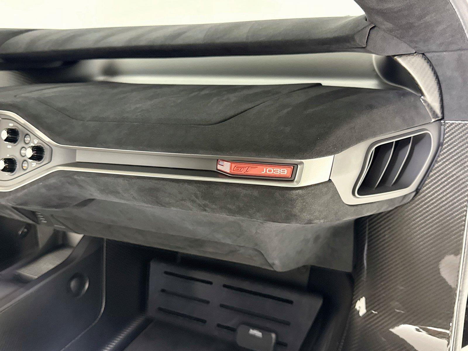 Used 2018 Ford GT RWD image 30