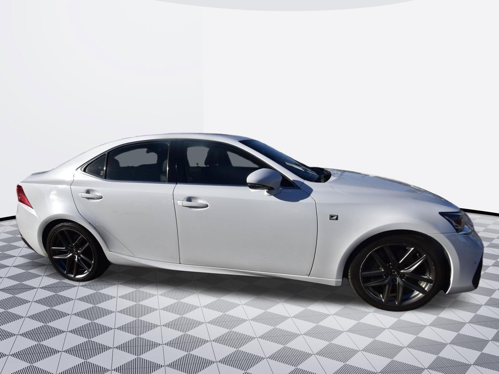 Used 2020 Lexus IS 300 F Sport w/ F Sport Package RWD image 4