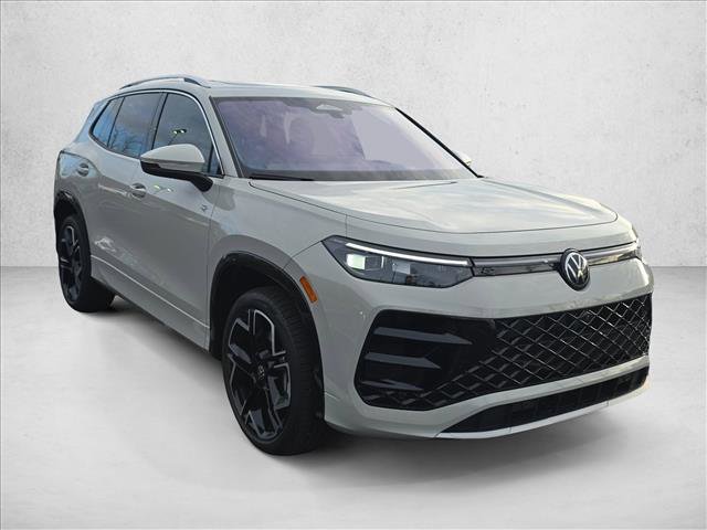 New 2026 Volkswagen Tiguan SEL R-Line image 9