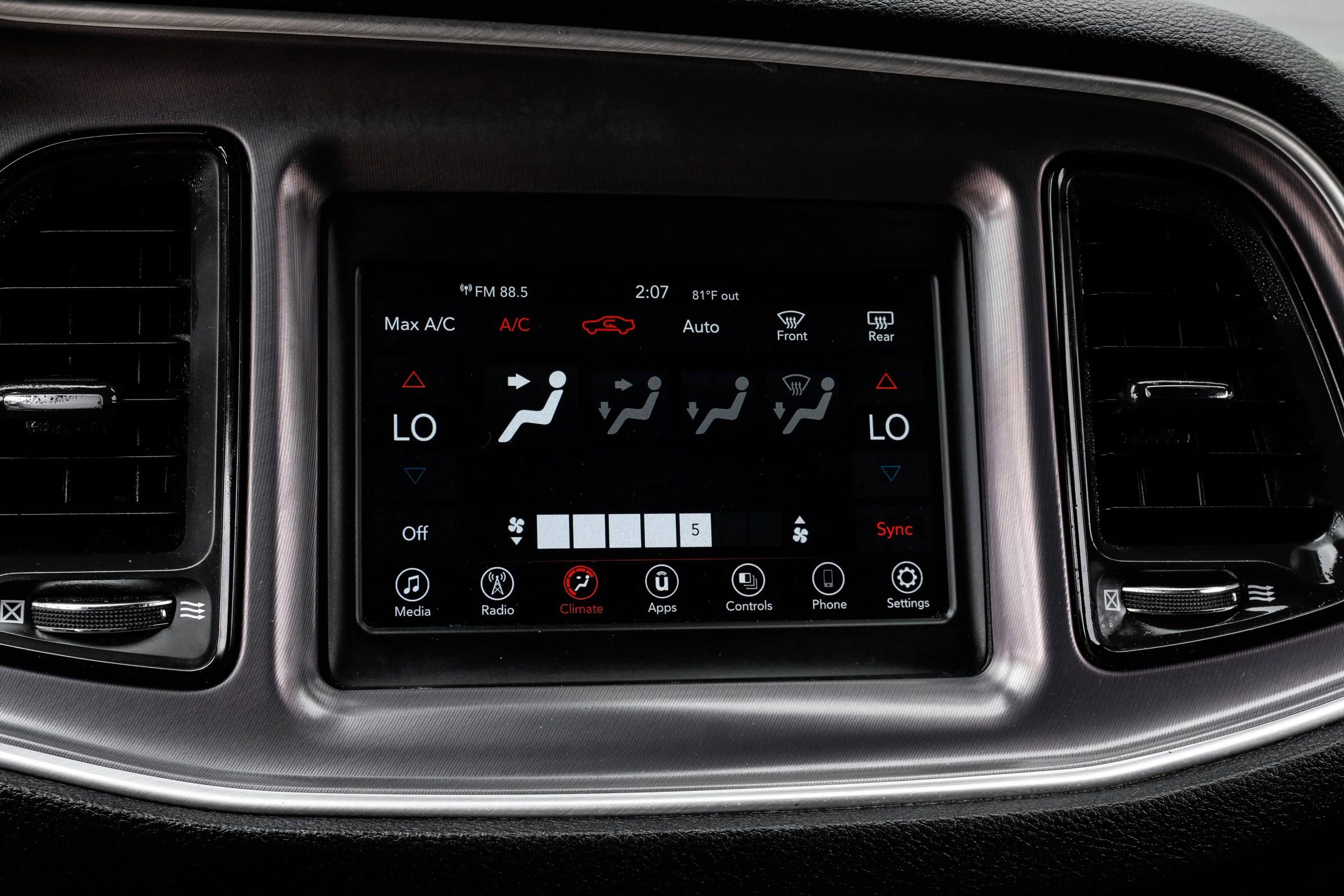 Used 2021 Dodge Challenger R/T RWD image 33