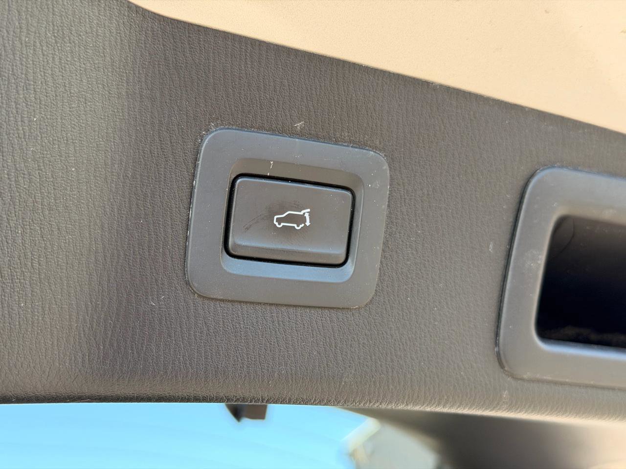 Used 2025 MAZDA CX-5 AWD 2.5 S w/ Preferred Package image 17