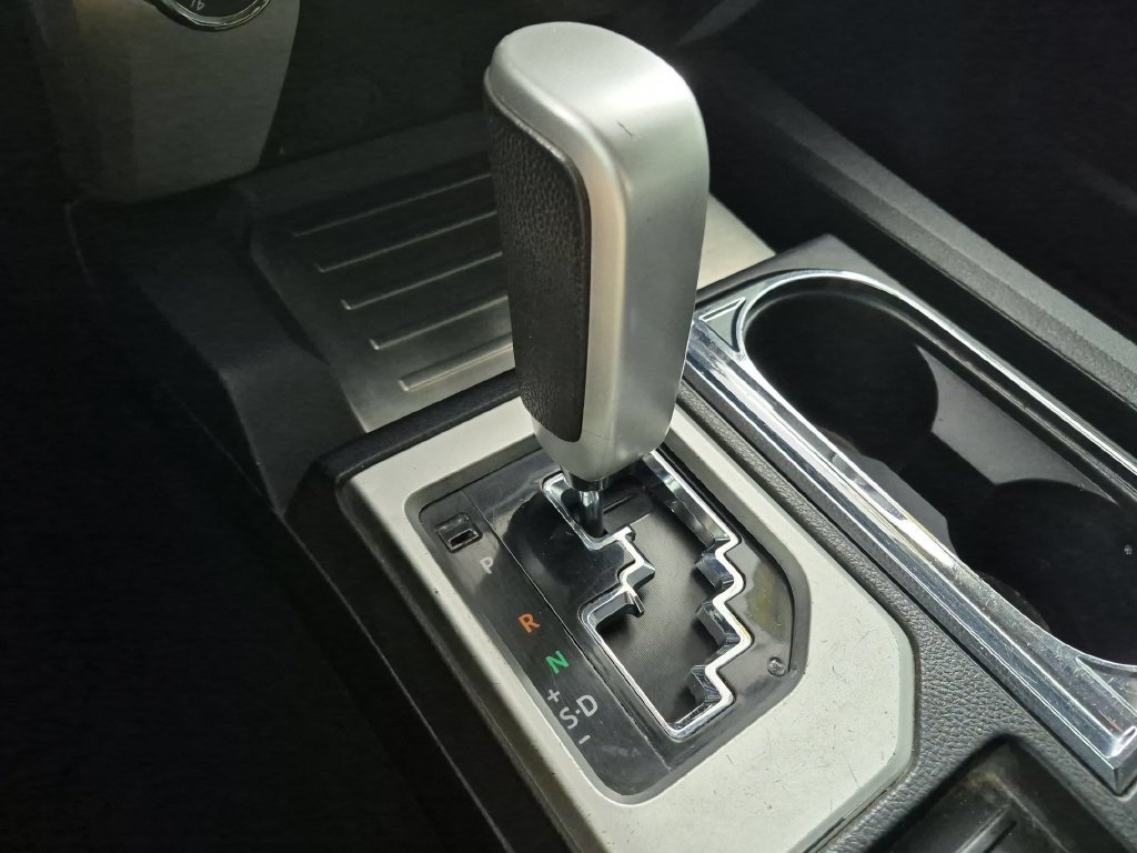 Used 2019 Toyota Tundra SR5 AWD/4WD image 17