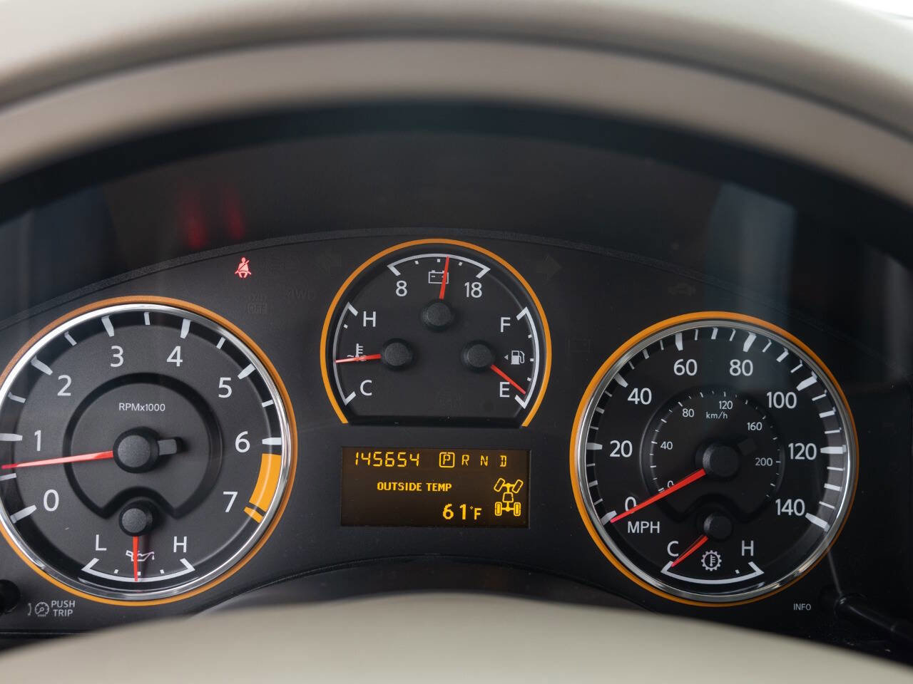 Used 2015 Nissan Armada Platinum image 35