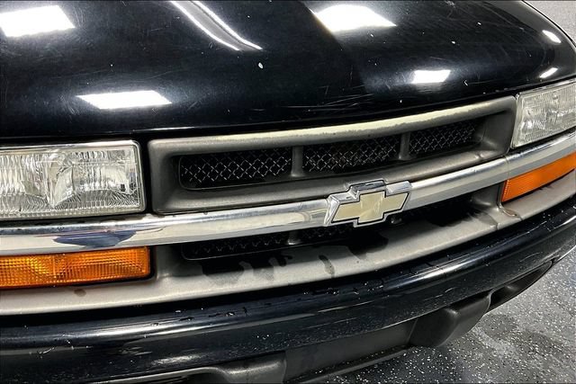 Used 2002 Chevrolet S10 Pickup LS w/ LS Preferred Equipment Group RWD image 19